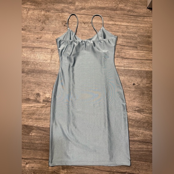 Popular 21
Sleek Women's Chemise in Blue - Picture 5 of 7